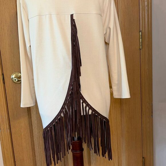 NWOT Cruel Denim Fringe Back Hem Western Cream Top Large - Picture 3 of 7